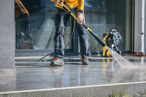 Best Sidewalk and Walkway Cleaning  in Maywood Park, OR